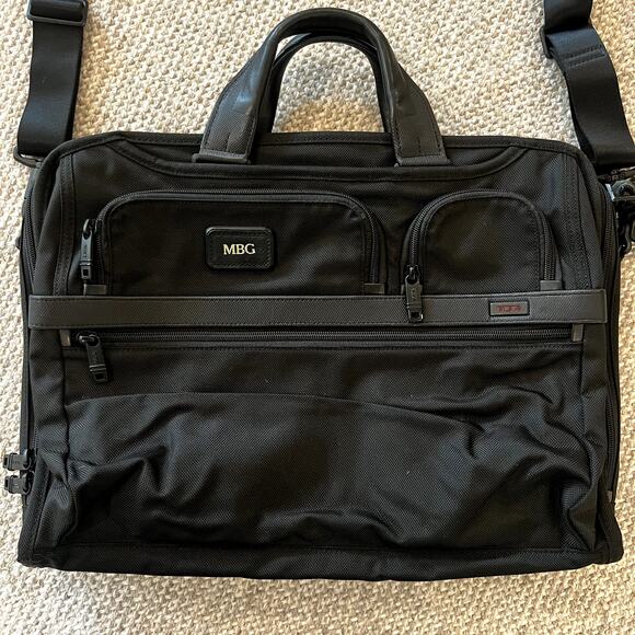 TUMI Alpha 3 Compact Briefcase – Lightly Used Sleek, Durable & Professional - Picture 1 of 16